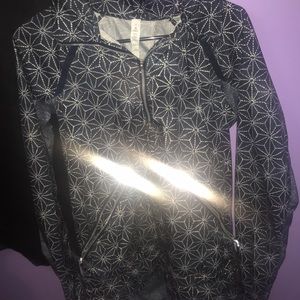 LuluLemon quarter zip pullover